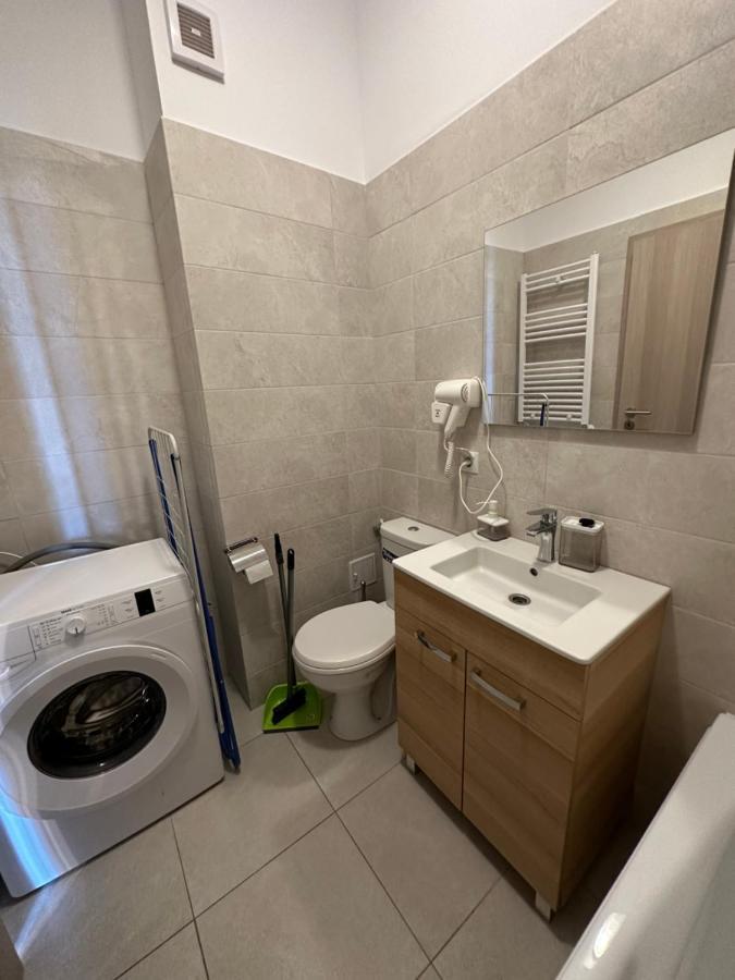97 Rent House Apartment