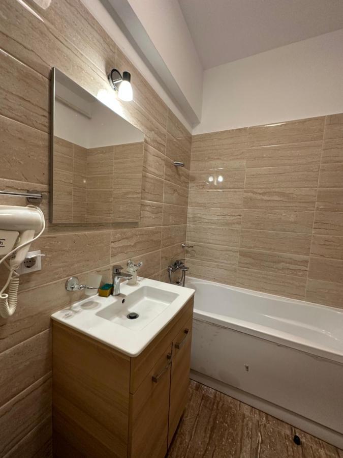 97 Rent House Apartment Bucharest